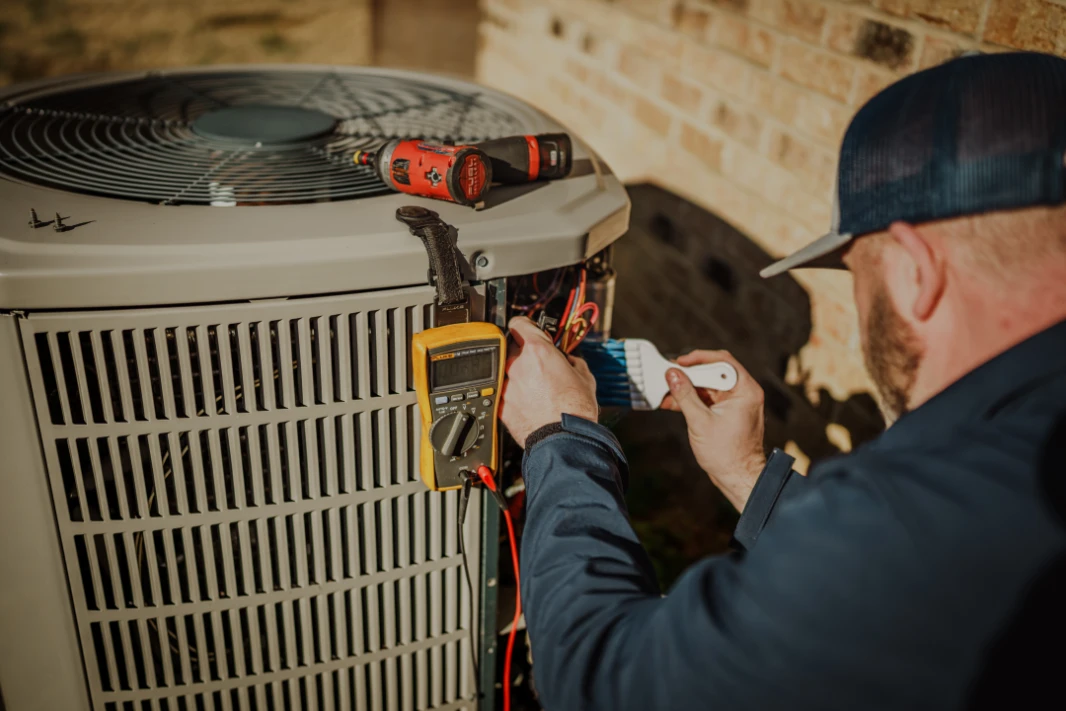 Heating Maintenance in Gastonia, NC 5 Roland Black Heating, Cooling, Plumbing & Generators - roland heatpump hvac ac heating 4